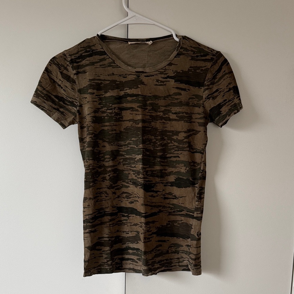 J.Brand Brown Camo Print Fitted T-Shirt – Short Sleeve Crewneck Tee